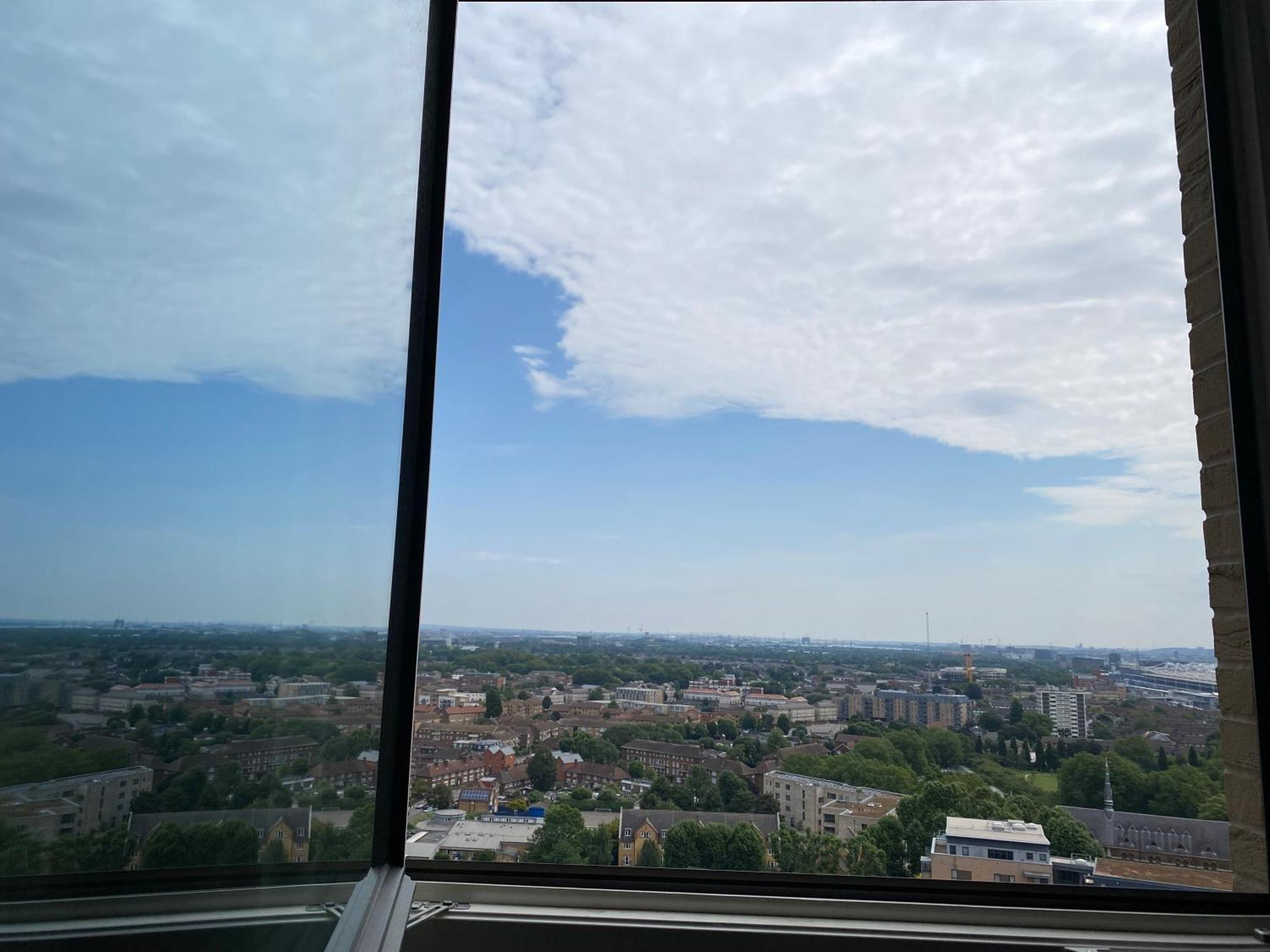 Апартаменты Cozy Flat With Stunning Views Лондон Экстерьер фото